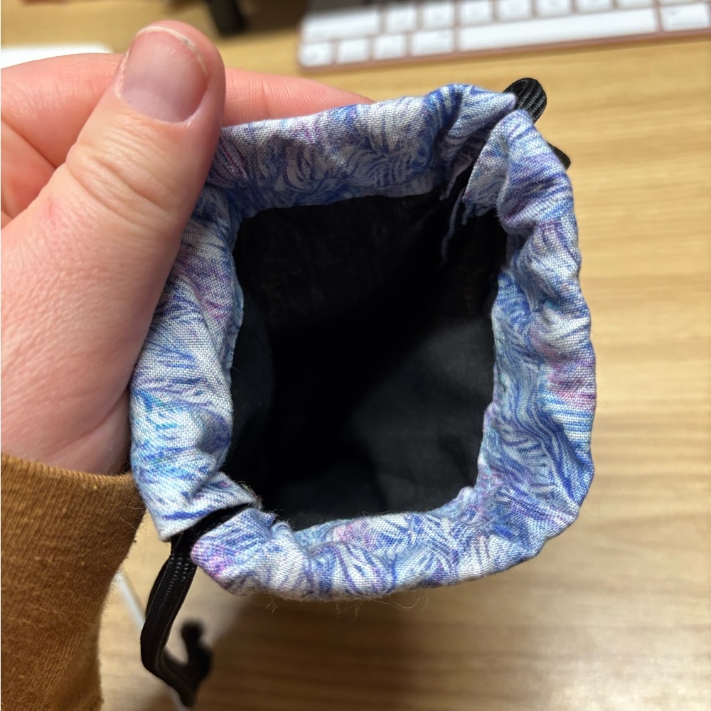 Feather Print Drawstring Pouch - Picture 3 of 3